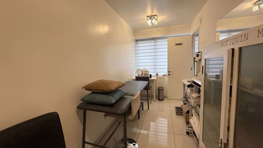 Oficina Habilitada para Centro Médico – Metro (168415)
