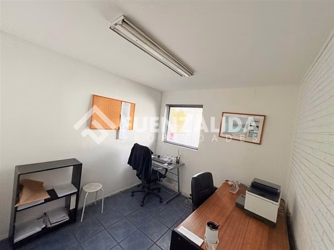 Local Comercial en arriendo en Tabancura, 5 Estacionamientos