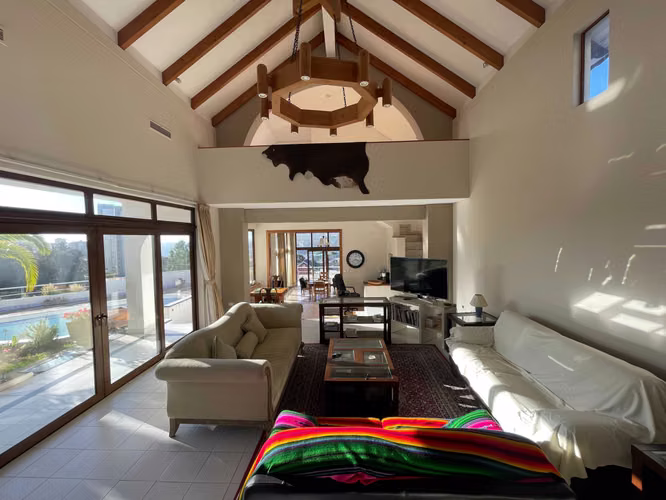4 dormitorios en suite 3025 m2 terreno (167347) - Imagen 3