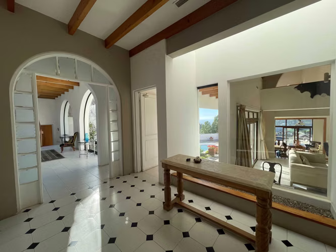 4 dormitorios en suite 3025 m2 terreno (167347) - Imagen 4