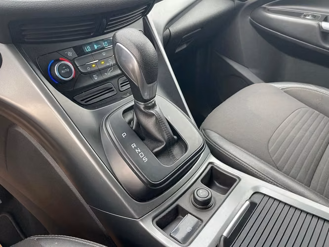 FORD ESCAPE 2018