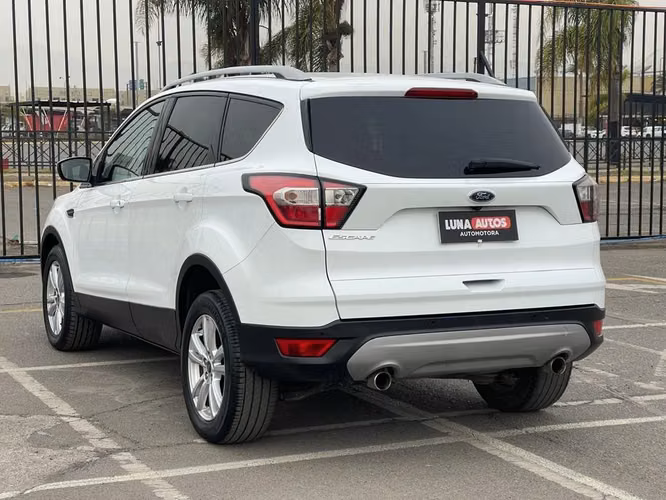 FORD ESCAPE 2018