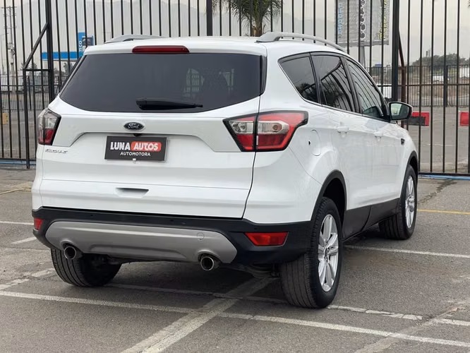 FORD ESCAPE 2018