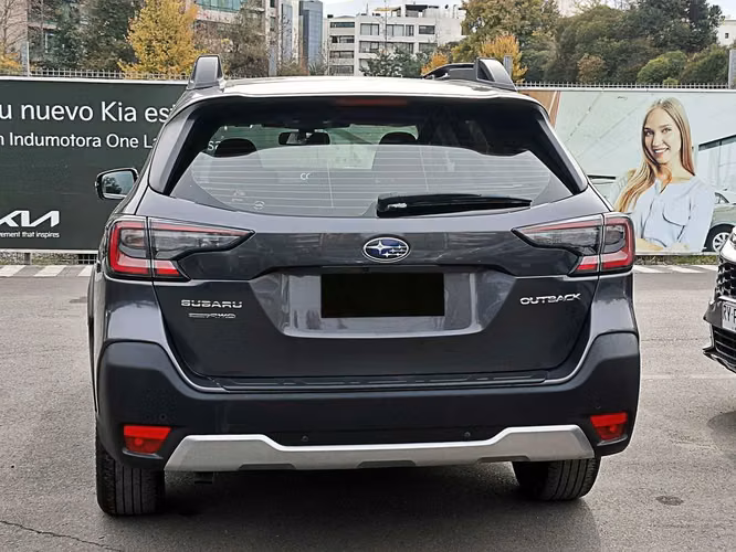SUBARU OUTBACK 2024