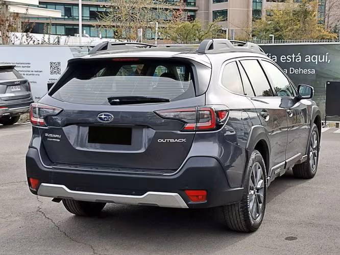 SUBARU OUTBACK 2024