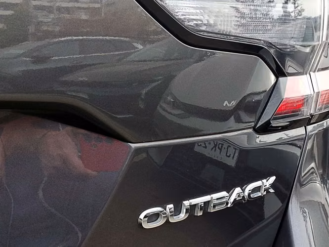SUBARU OUTBACK 2024