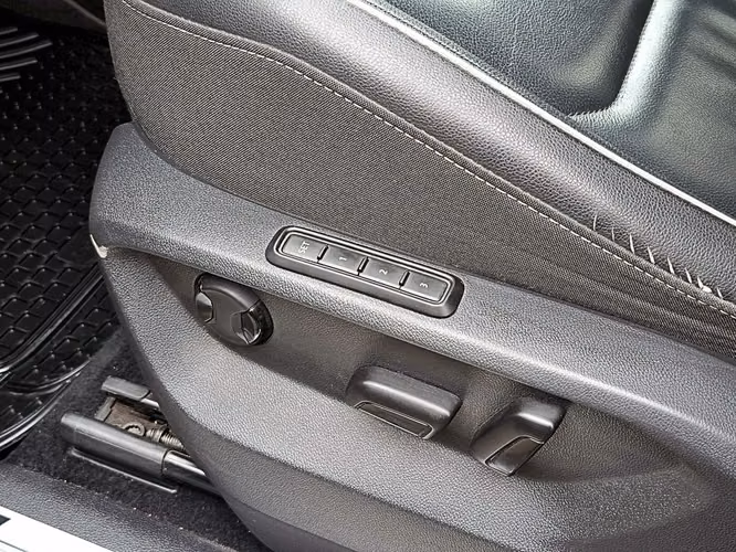 VOLKSWAGEN TIGUAN 2019 - Imagen 12
