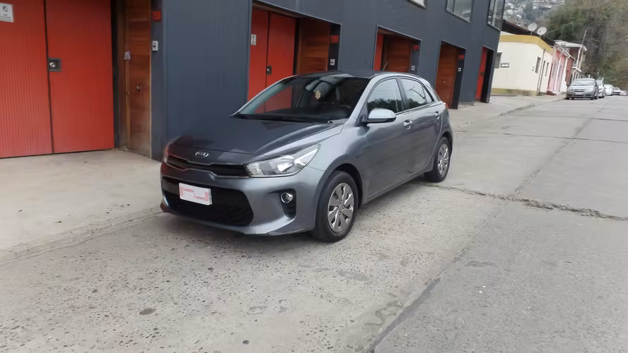 KIA RIO 5 EX 2020 $ 6.990.000.-