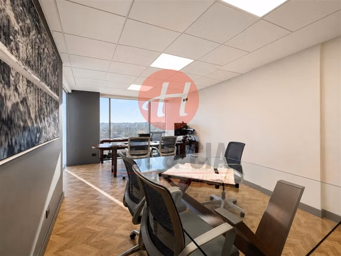 Oficina en Venta en Edificio K Business, 97 M 3B 3 Bod 1 Est