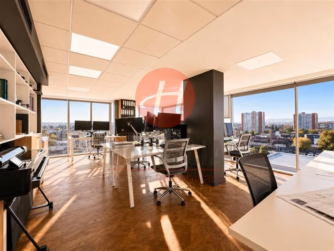 Oficina en Venta en Edificio K Business, 97 M 3B 3 Bod 1 Est