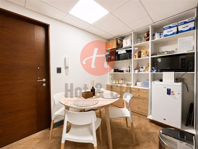 Oficina en Venta en Edificio K Business, 97 M 3B 3 Bod 1 Est