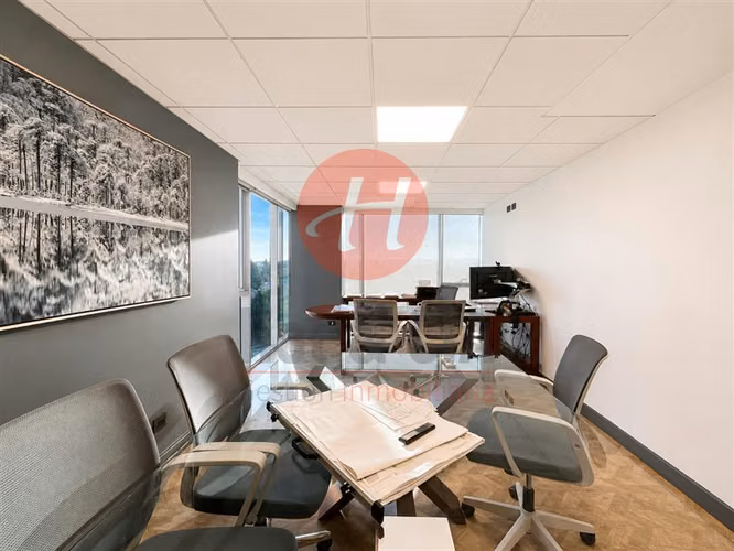 Oficina en Venta en Edificio K Business, 97 M 3B 3 Bod 1 Est