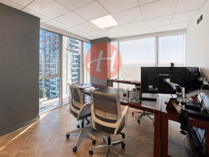 Oficina en Venta en Edificio K Business, 97 M 3B 3 Bod 1 Est