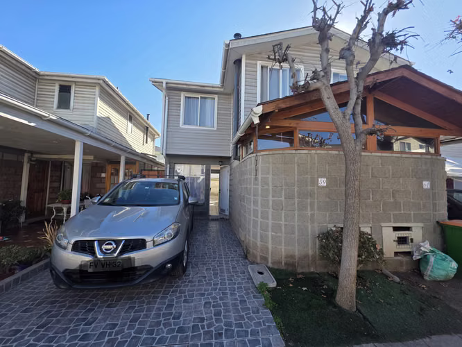 Se Vende Casa Condominio Las Nieves, Puente Alto.