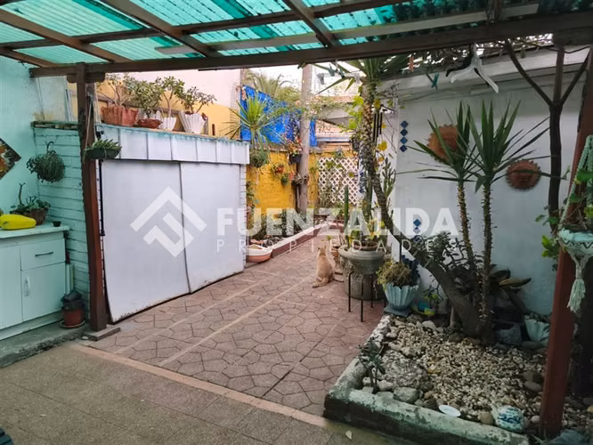 Venta de casa 4 dormitorios. 3 baños en La Florida