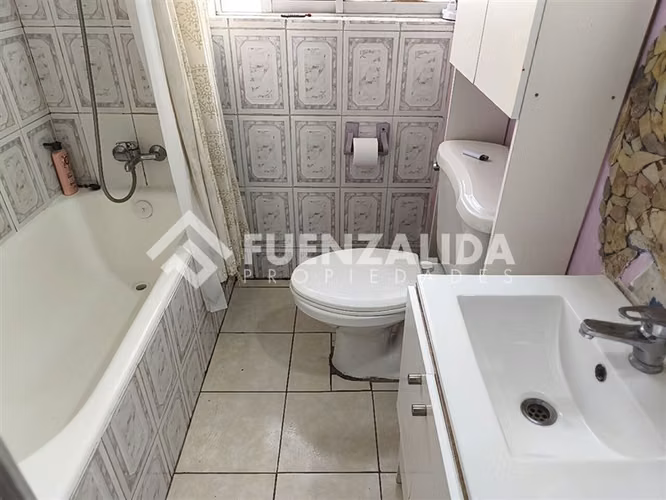 Venta de casa 4 dormitorios. 3 baños en La Florida