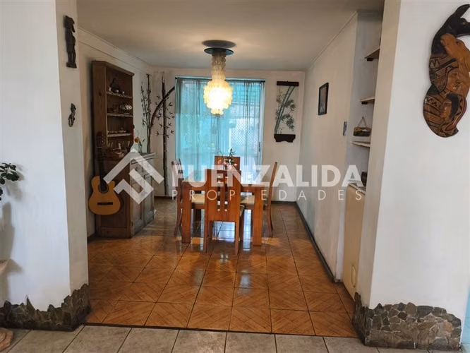 Venta de casa 4 dormitorios. 3 baños en La Florida