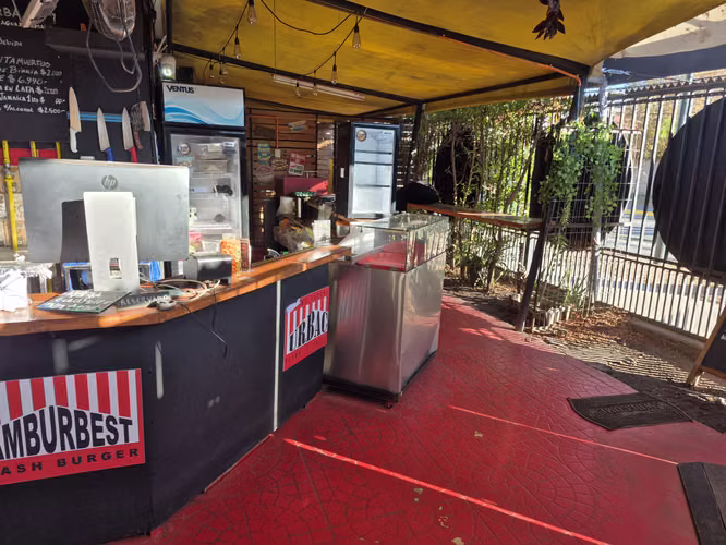 Arriendo administracion delegada local de tacos y hamburguesas