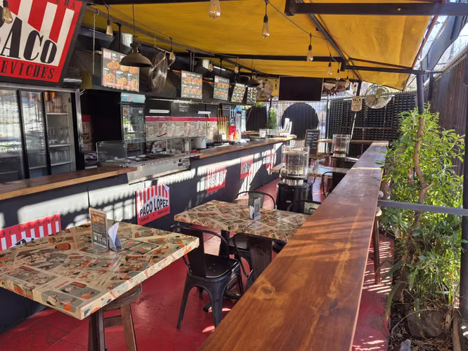 Arriendo administracion delegada local de tacos y hamburguesas