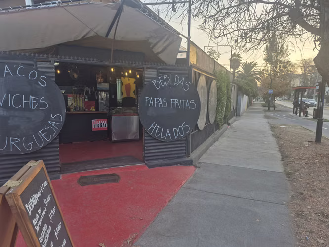 Arriendo administracion delegada local de tacos y hamburguesas