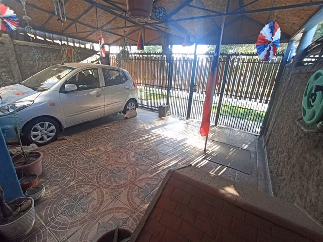 Casa en venta de 3 dorm. en La Pintana