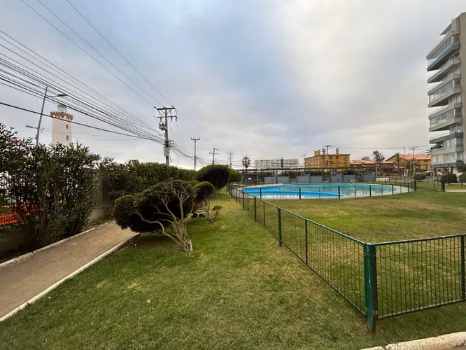 Departamento en Venta con Gran Potencial de Arriendo en Av. del Mar