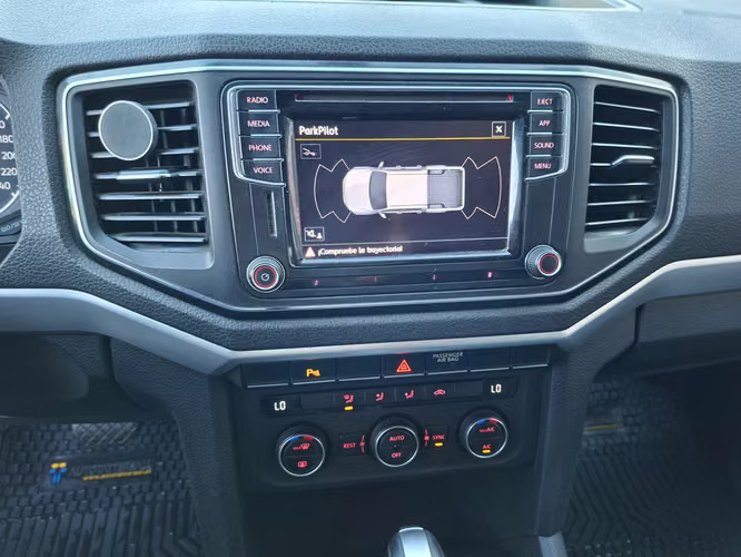 VOLKSWAGEN AMAROK HIGHLINE 4X4  AUT 2.0