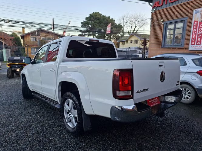 VOLKSWAGEN AMAROK HIGHLINE 4X4  AUT 2.0