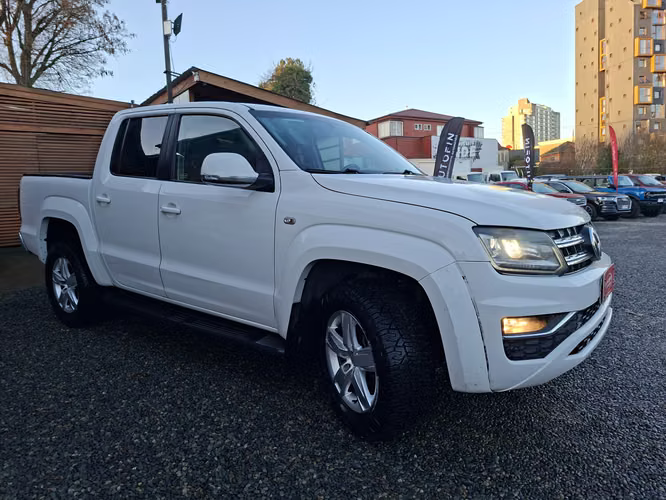 VOLKSWAGEN AMAROK HIGHLINE 4X4  AUT 2.0