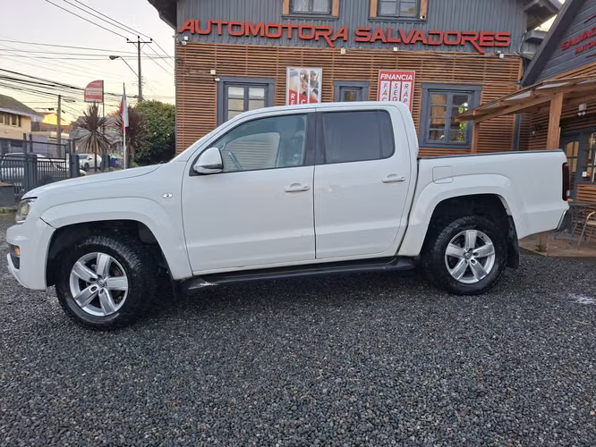 VOLKSWAGEN AMAROK HIGHLINE 4X4  AUT 2.0