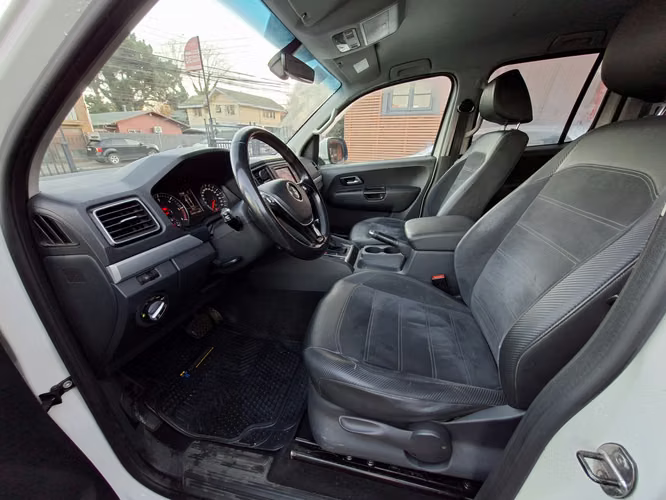 VOLKSWAGEN AMAROK HIGHLINE 4X4  AUT 2.0
