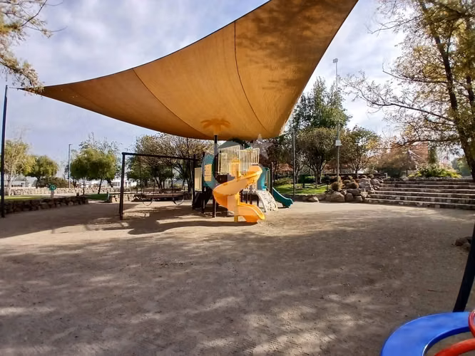 Cercano a Colegio Alemán - Piedra Roja - Chicureo - Imagen 13