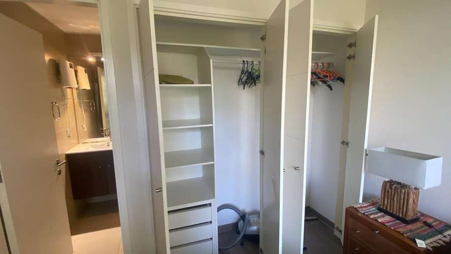 Departamento 2 dormitorios en venta, condominio seguro, Pucón, excelente estado