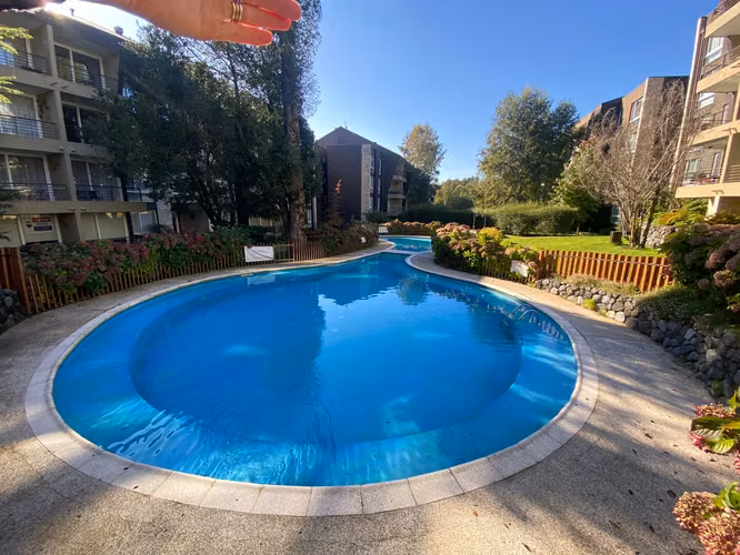 En venta departamento excelente estado, 2 dormitorios, condominio seguro, Pucón