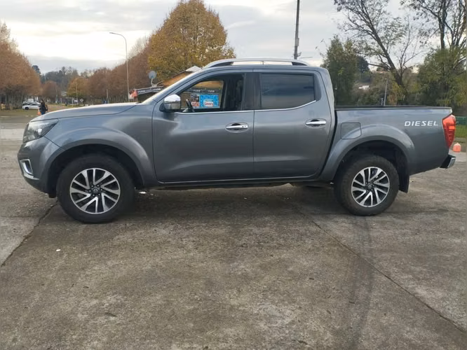 NISSAN NP300 2020
