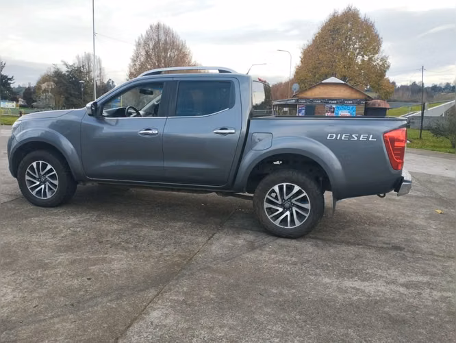 NISSAN NP300 2020