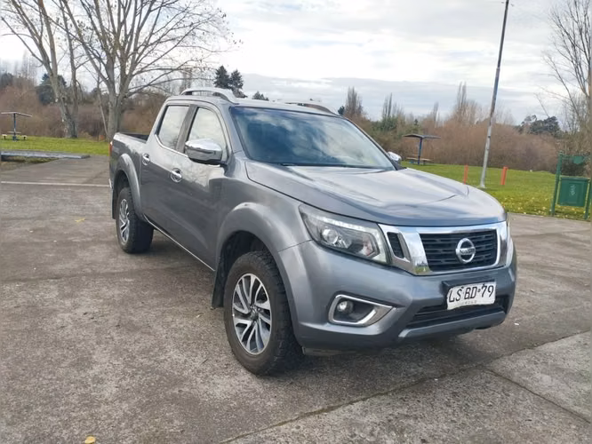 NISSAN NP300 2020