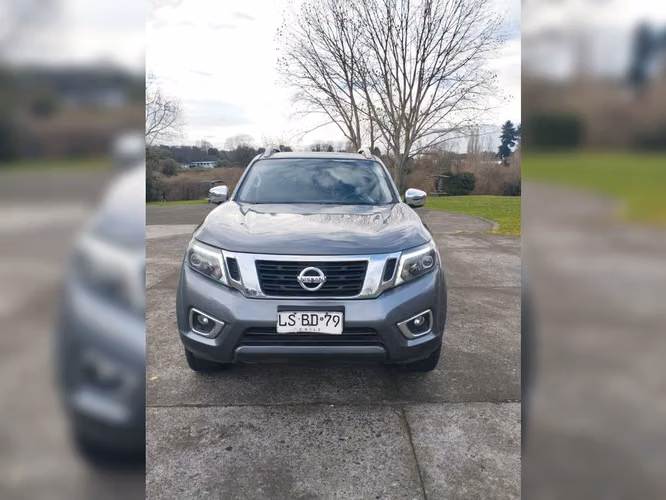 NISSAN NP300 2020