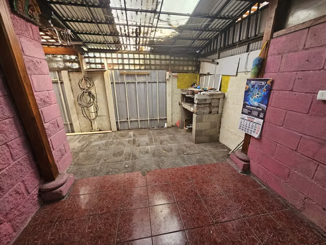 Se vende casa en Av. Mexico, Puente Alto.