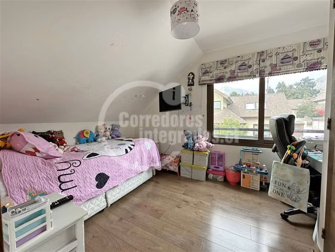 Casa en condominio La Reina Alta, Oportunidad!