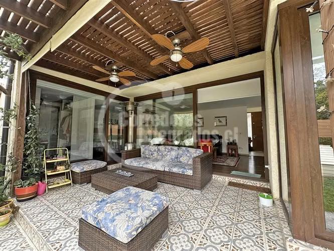 Casa en condominio La Reina Alta, Oportunidad!