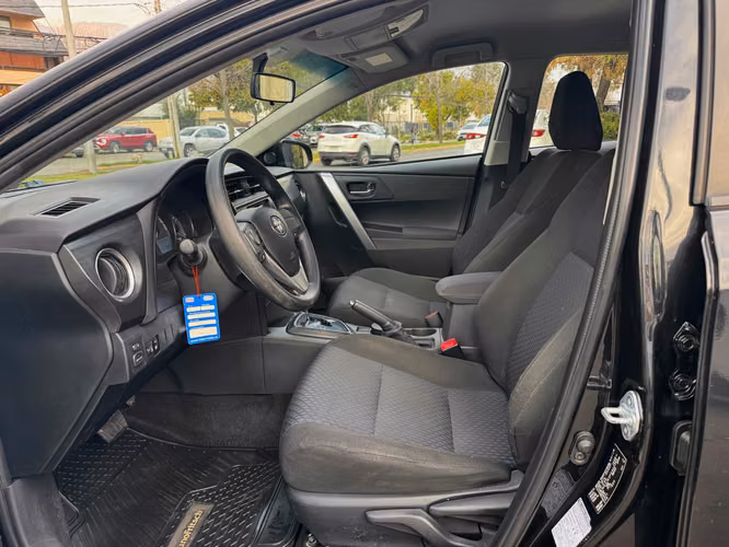 TOYOTA AURIS LEI 1.6 AUT FULL CAMARA AIRBAG ABS VER EN LAS CONDEs 2015