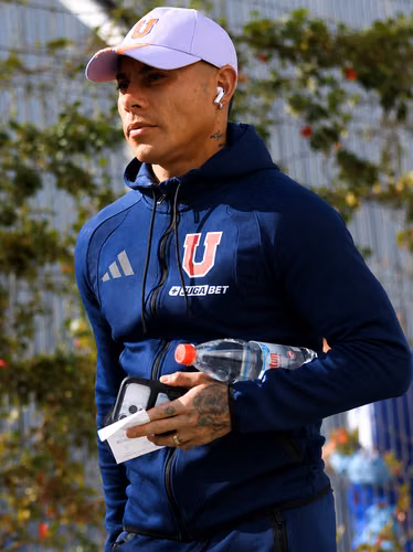 Poleron Adidas Universidad de Chile - 2026 Talla L