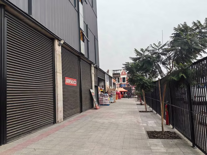 Espacio Comercial con Excelente Visibilidad (168509)
