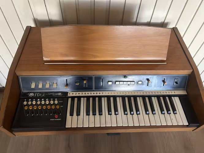 Órgano Vintage Hammond / Sounder Retro de Madera + Pedal