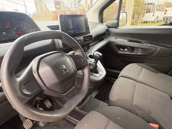 PEUGEOT PARTNER 2024
