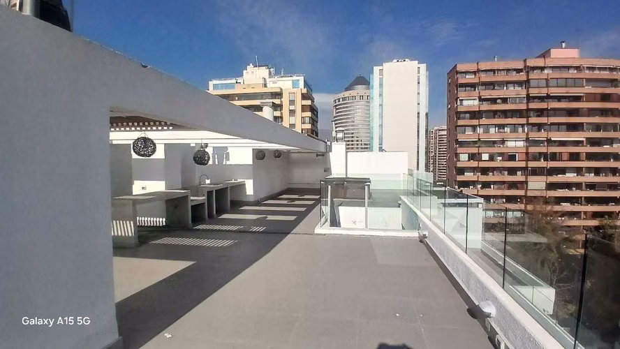 Moderno Depto con terrazas y vistas despejadas (168533) - Imagen 20