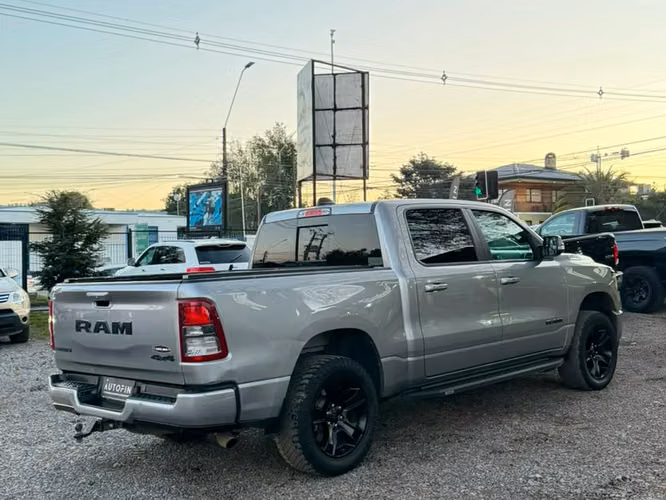 RAM 1500 3.6 4X4 QUAD CAB DOB. CAB. AT 4P 2020
