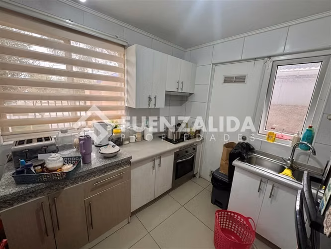 Venta Peñaflor 3D 3B, aislada dorm. princ. en primer piso