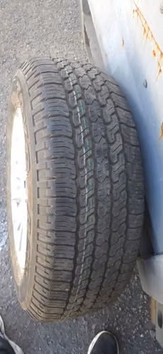 Llanta y Neumatico Original Mitsubishi L